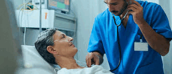 DESEMPEÑO DEL TÉCNICO DE ENFERMERIA EN LA UCI Y EMERGENCIAS