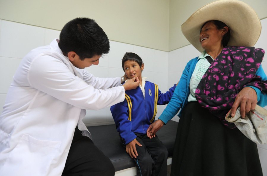 ATENCIÓN DE SALUD INTERCULTURAL