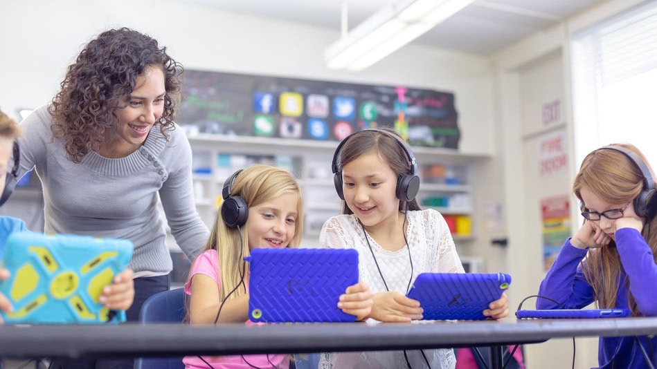 HERRAMIENTAS TIC E INTELIGENCIA ARTIFICIAL PARA EL APRENDIZAJE EN EL AULA