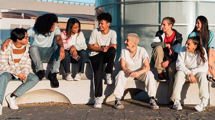 ACOMPAÑAMIENTO A ADOLESCENTES Y JOVENES EN SITUACION DE RIESGO